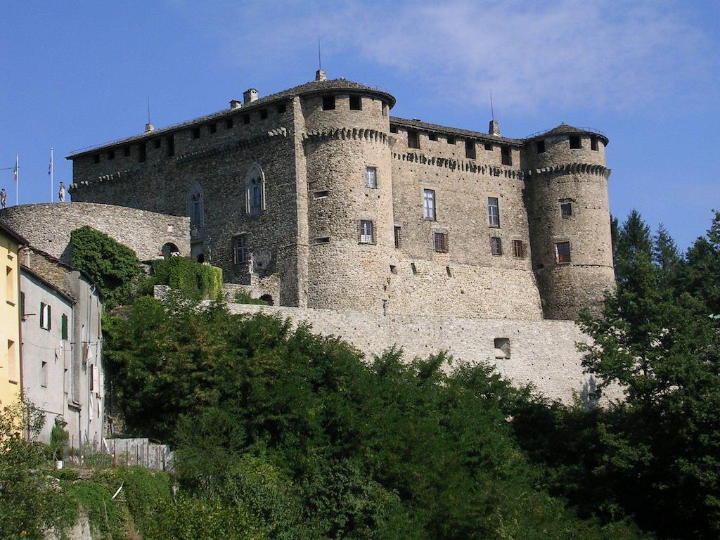 Castello Di Compiano Hotel Relais Museum Extérieur photo
